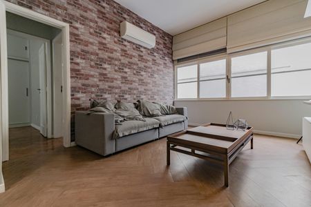 Sala  de apartamento para alugar com 2 quartos, 83m² em Copacabana, Rio de Janeiro