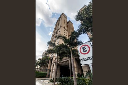 Apartamento para alugar com 190m², 3 quartos e 3 vagas Apartamento para alugar com 190m², 3 quartos e 3 vagasFachada