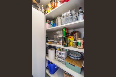 Apartamento para alugar com 190m², 3 quartos e 3 vagas Apartamento para alugar com 190m², 3 quartos e 3 vagasDespensa