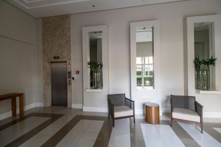 Apartamento para alugar com 190m², 3 quartos e 3 vagas Apartamento para alugar com 190m², 3 quartos e 3 vagasHall social