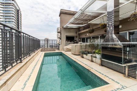 Apartamento para alugar com 190m², 3 quartos e 3 vagas Apartamento para alugar com 190m², 3 quartos e 3 vagasPiscina