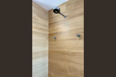 Apartamento à venda com 130m², 3 quartos e 2 vagas Apartamento à venda com 130m², 3 quartos e 2 vagasBanheiro da Suíte 1