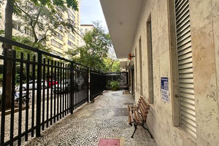 Apartamento à venda com 130m², 3 quartos e 2 vagas Apartamento à venda com 130m², 3 quartos e 2 vagasPlaquinha