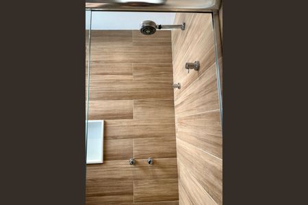 Apartamento à venda com 130m², 3 quartos e 2 vagas Apartamento à venda com 130m², 3 quartos e 2 vagasBanheiro da Suíte 2