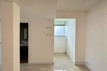 Apartamento à venda com 130m², 3 quartos e 2 vagas Apartamento à venda com 130m², 3 quartos e 2 vagasSuíte 2
