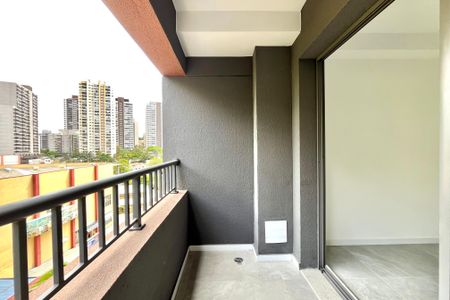 Varanda de kitnet/studio à venda com 1 quarto, 24m² em Vila Santa Catarina, São Paulo