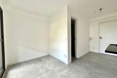 Sala/Quarto de kitnet/studio à venda com 1 quarto, 24m² em Vila Santa Catarina, São Paulo
