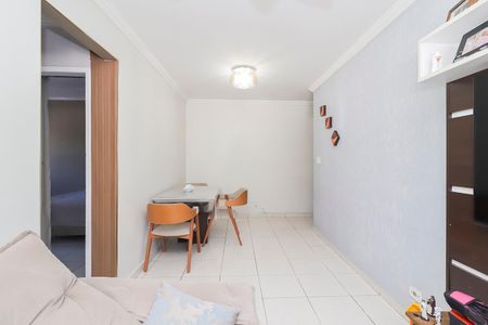 Sala de apartamento à venda com 2 quartos, 54m² em Vila Carmosina, São Paulo