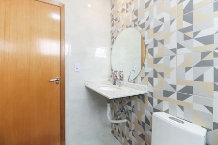 Casa à venda com 130m², 3 quartos e 2 vagasBanheiro Social