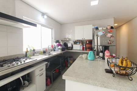 Casa à venda com 130m², 3 quartos e 2 vagasCozinha
