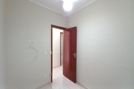 Apartamento para alugar com 74m², 3 quartos e 1 vaga Apartamento para alugar com 74m², 3 quartos e 1 vagaQuarto 1