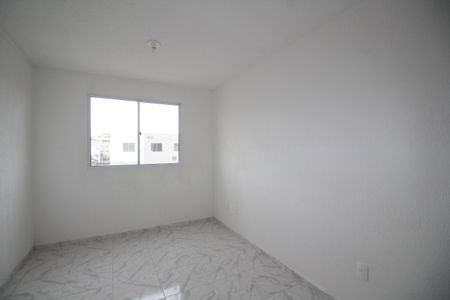 Sala de apartamento para alugar com 2 quartos, 45m² em Taquara, Rio de Janeiro