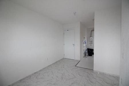 Sala de apartamento para alugar com 2 quartos, 45m² em Taquara, Rio de Janeiro