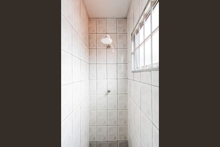 Banheiro de casa para alugar com 1 quarto, 50m² em Chácara Cruzeiro do Sul, São Paulo