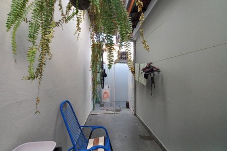 Casa à venda com 167m², 4 quartos e 3 vagas Casa à venda com 167m², 4 quartos e 3 vagasCorredor