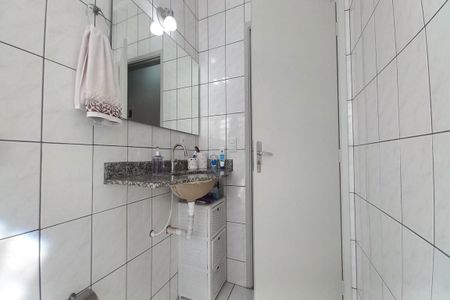 Casa à venda com 167m², 4 quartos e 3 vagas Casa à venda com 167m², 4 quartos e 3 vagasBanheiro