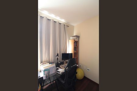 Apartamento à venda com 112m², 4 quartos e 3 vagasQuarto 3