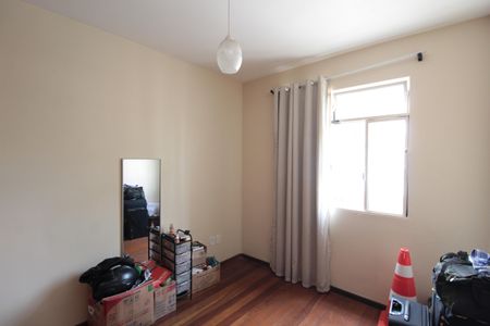 Apartamento à venda com 112m², 4 quartos e 3 vagasQuarto 2