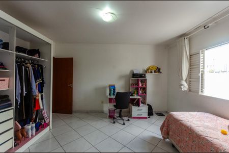 Casa à venda com 450m², 3 quartos e 5 vagasSuíte 2