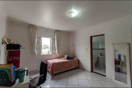 Casa à venda com 450m², 3 quartos e 5 vagasSuíte 2