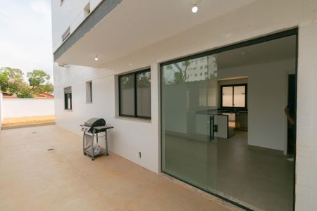 Apartamento à venda com 160m², 3 quartos e 2 vagas Apartamento à venda com 160m², 3 quartos e 2 vagasÁrea Externa