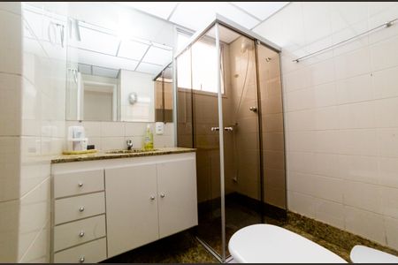 Apartamento à venda com 108m², 3 quartos e 2 vagas Apartamento à venda com 108m², 3 quartos e 2 vagasBanheiro Social