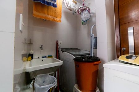 Apartamento à venda com 108m², 3 quartos e 2 vagas Apartamento à venda com 108m², 3 quartos e 2 vagasÁrea de Serviço