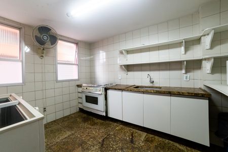 Apartamento à venda com 108m², 3 quartos e 2 vagas Apartamento à venda com 108m², 3 quartos e 2 vagasÁrea comum - Salão de festas