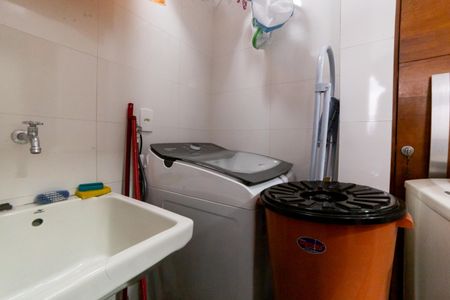 Apartamento à venda com 108m², 3 quartos e 2 vagas Apartamento à venda com 108m², 3 quartos e 2 vagasÁrea de Serviço