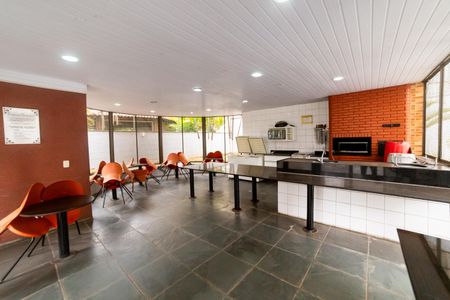 Apartamento à venda com 108m², 3 quartos e 2 vagas Apartamento à venda com 108m², 3 quartos e 2 vagasÁrea comum - Churrasqueira