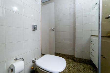 Apartamento à venda com 108m², 3 quartos e 2 vagas Apartamento à venda com 108m², 3 quartos e 2 vagasBanheiro Social