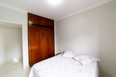 Apartamento à venda com 108m², 3 quartos e 2 vagas Apartamento à venda com 108m², 3 quartos e 2 vagasQuarto 2