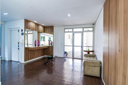 Apartamento à venda com 70m², 3 quartos e 2 vagas Apartamento à venda com 70m², 3 quartos e 2 vagasÁrea comum