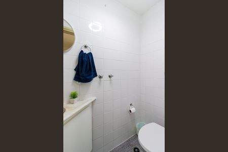 Apartamento à venda com 70m², 3 quartos e 2 vagas Apartamento à venda com 70m², 3 quartos e 2 vagasBanheiro
