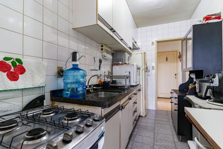 Apartamento à venda com 70m², 3 quartos e 2 vagas Apartamento à venda com 70m², 3 quartos e 2 vagasCozinha