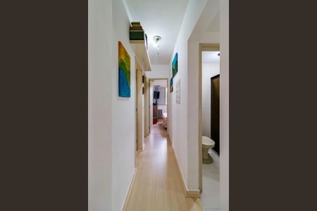 Apartamento à venda com 70m², 3 quartos e 2 vagas Apartamento à venda com 70m², 3 quartos e 2 vagasCorredor