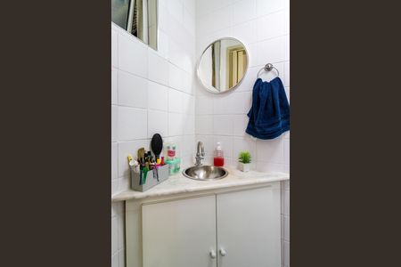 Apartamento à venda com 70m², 3 quartos e 2 vagas Apartamento à venda com 70m², 3 quartos e 2 vagasBanheiro