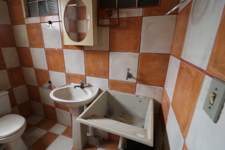 Banheiro Social de kitnet/studio para alugar com 1 quarto, 27m² em Vila Prudente, São Paulo