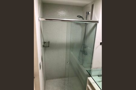 Apartamento à venda com 70m², 1 quarto e 1 vagaBanheiro