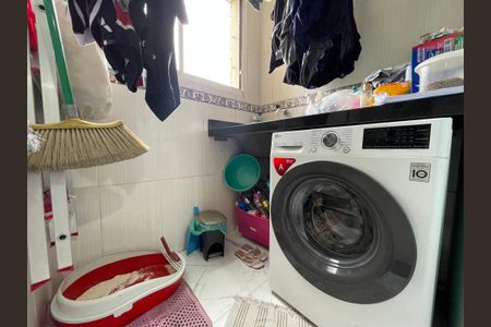 Apartamento à venda com 59m², 2 quartos e 1 vaga Apartamento à venda com 59m², 2 quartos e 1 vagaÁrea de Serviço