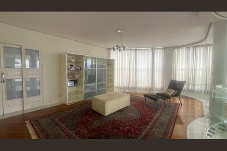 Casa de condomínio à venda com 980m², 4 quartos e 8 vagas Casa de condomínio à venda com 980m², 4 quartos e 8 vagasQuarto 2