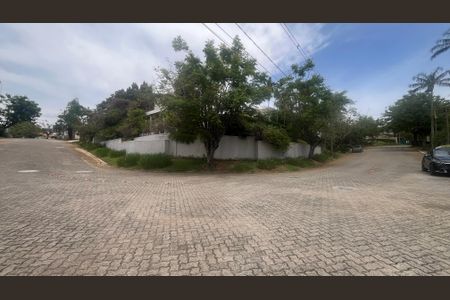 Casa de condomínio à venda com 980m², 4 quartos e 8 vagas Casa de condomínio à venda com 980m², 4 quartos e 8 vagasÁrea comum