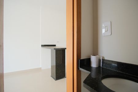 Lavabo de casa de condomínio à venda com 2 quartos, 70m² em Vila Carrão, São Paulo