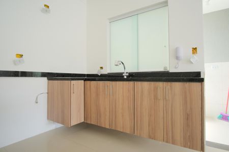 Casa de condomínio para alugar com 70m², 2 quartos e 2 vagasSala/Cozinha