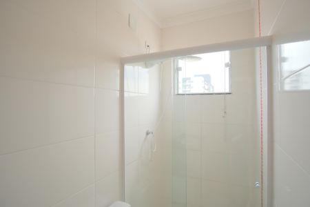 Casa de condomínio para alugar com 70m², 2 quartos e 2 vagasBanheiro da Suíte 1