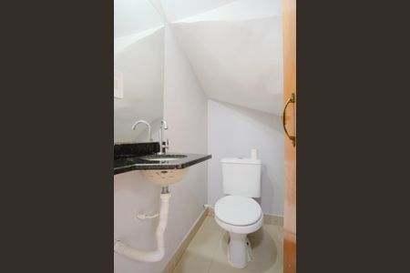 Casa de condomínio à venda com 70m², 2 quartos e 2 vagasLavabo