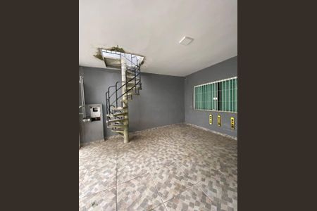 Casa à venda com 160m², 2 quartos e 1 vaga