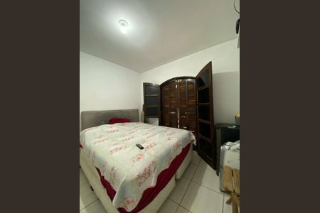 Casa à venda com 160m², 2 quartos e 1 vaga