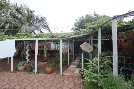 Casa à venda com 94m², 4 quartos e 6 vagasÁrea externa