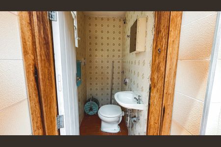 Casa à venda com 140m², 3 quartos e 2 vagasBanheiro de serviço